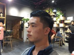 -MOVAN  HAIR莫凡匠人发型屋