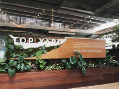 -ROAST coffee & eatery