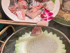 -得意咚瓜·顺德鱼生·冬瓜火锅(深圳首店)