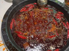 -卤校长老火锅(杨家坪直营店)