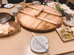 -万里闯关东铁锅炖菜馆(高新旗舰店)