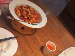-爱碗亭·鲜炒湖南菜(壹城中心店)