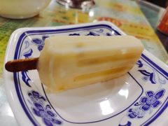 榴莲雪批-顺记冰室(宝华路店)