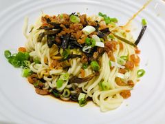 -弄堂咪道-饭香·面香·馄饨香(汇锦广场店)