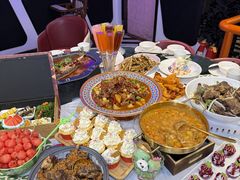 -巴特餐饮6加1音乐餐吧·新疆菜