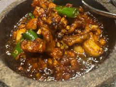 招牌石锅杭椒牛蛙-桂满陇·海市蜃楼·黑金(国金店)