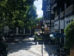 -钟书阁(松江泰晤士小镇店)