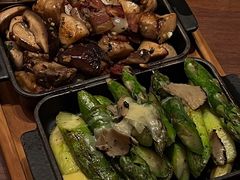 扒芦笋-恰餐厅及酒吧 CHAR Bar & Grill (北京丽都皇冠假日店)