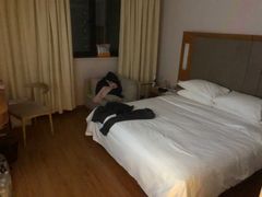 -全季酒店(上海火车站天目西路店)