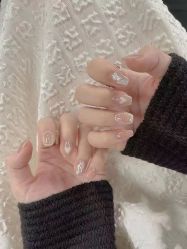 -悦指间美甲美睫