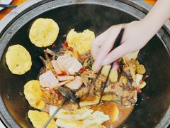 -曹丞相·地锅鸡·地锅鱼(武林店)