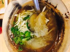 -J Daeng Seafood