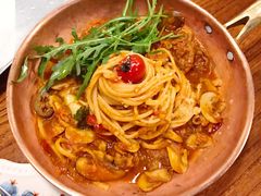 牛肉辣油意面-I HOLIC艾豪丽披萨(KKone店)