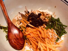 -刀小蛮半只鸡过桥米线(家乐福四元桥店)