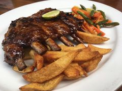 -Pundi Pundi Restaurant
