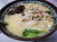 -明呈黄鱼面馆(斜土路店)