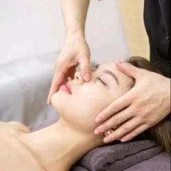 -小颜秘家·韩国整骨