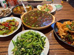 -蚝堡海鲜·威海菜·海肠捞饭·烧烤·亚洲吃蚝公司(幸福门店)