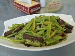 -赤峰宴宾楼(满洲里路店)