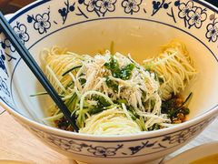 大碗鸡丝凉面-将军府·鸡毛店(武侯祠店)