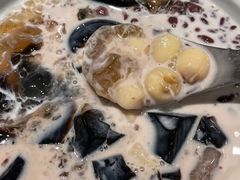 -RUXU入续糖水铺与包(卓悦中心店)
