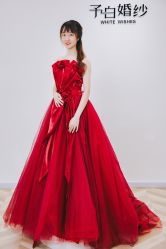 -予白婚纱礼服馆