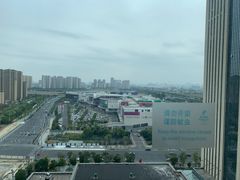 -苏州汇融广场假日酒店