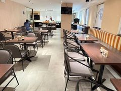 -深圳龙华大浪商业中心亚朵X酒店