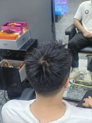 -藤野造型专业烫染接发