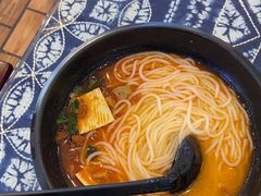 -桥香园过桥米线(国贸店)