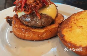 Smoked Shredded Beef Burger
