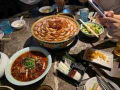 -三人行骨头王火锅(长寿店)