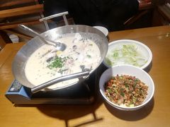 -格塘人家·山泉水煮鱼(望兴家园店)