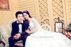 -白雪公主婚纱摄影