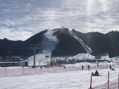 -丝绸之路山地度假区滑雪场