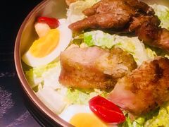凯撒沙拉烟熏鸡腿肉-C&R西班牙餐厅