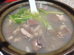 鸭血粉丝砂锅-南京大牌档(香港广场店)