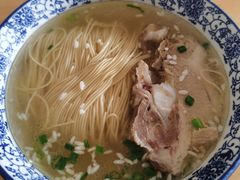 枫镇肉面-裕兴记·三虾面(西北街总店)