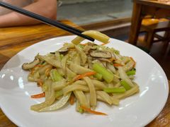 -下梅人家土菜馆(历史文化餐厅度假区店)