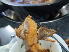 -秦巴石锅鱼