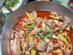 -昱龙大盆牛蛙馆(三兴街总店)