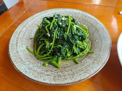 -鸽舞笙平金牌烧鸽子·融合菜(鲁谷店)