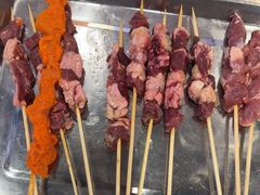 -哈尔滨小酒馆·鲜肉现穿自助烧烤(康新花园店)