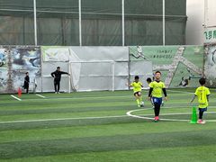 -飞梦少儿足球培训(塘桥校区)