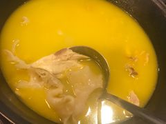 -鲜入围煮花胶鸡海鲜火锅