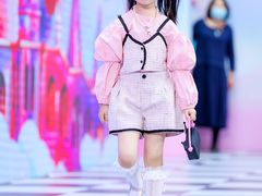 -潮童星少儿模特形体培训(郑州总校)