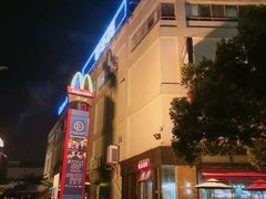 -家乐福(古北店)