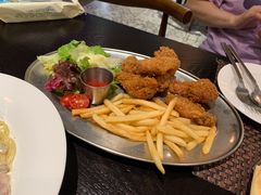 蜂蜜鸡翅拼盘-TAMATI(巴黎贝甜韩式西餐厅店)