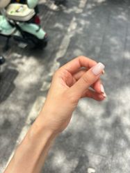 -花岐款式专研健康美甲沙龙