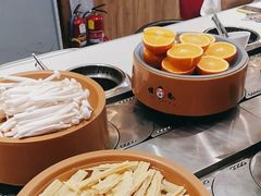 -龍歌自助小火锅(市南金茂湾店)